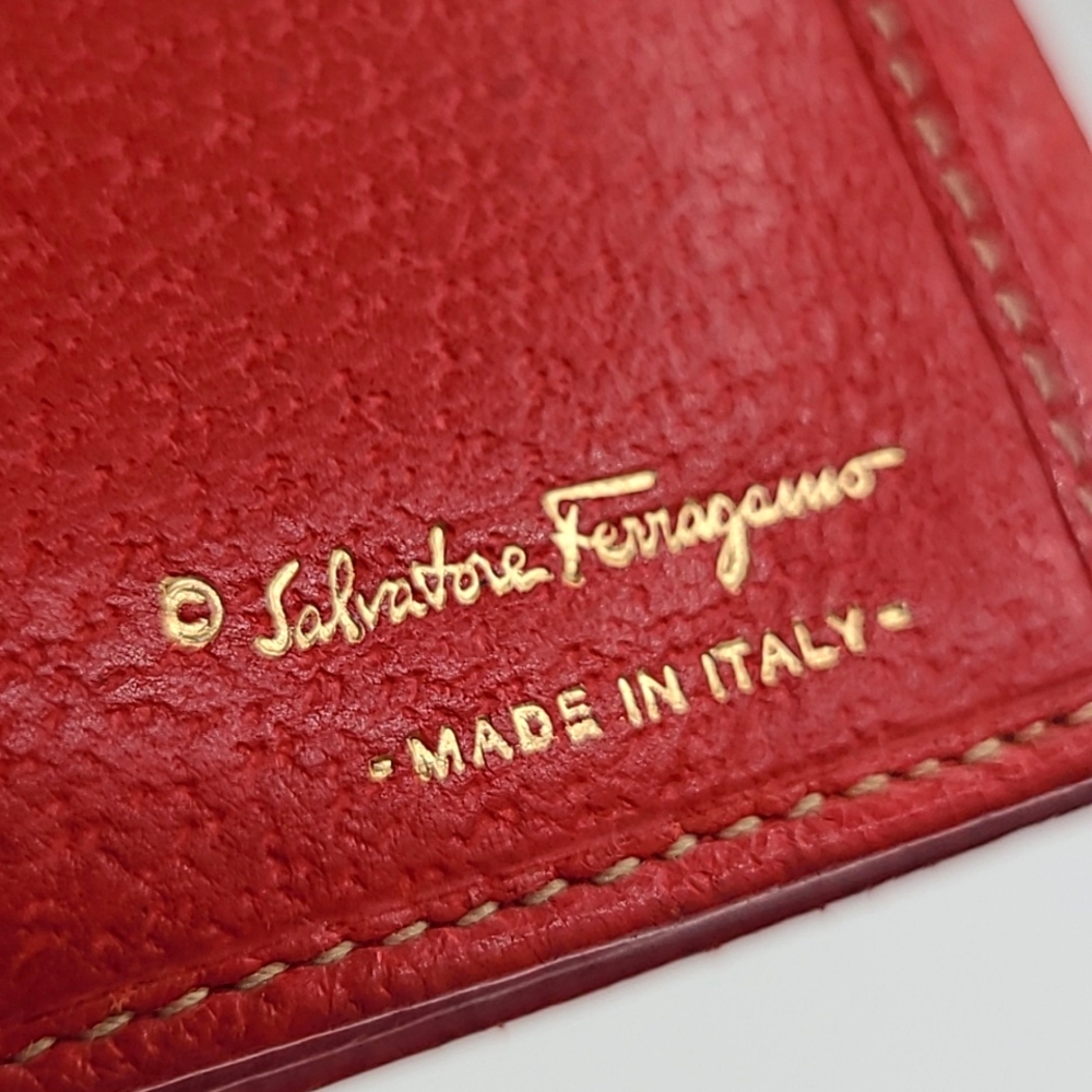 Salvatore Ferragamo Gancini bifold red leather wallet - Picture 11 of 16